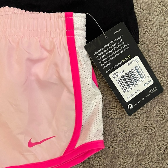 Girls Nike 2 pc Short Set Outfit Tee Shorts Shirt Sport Wear Athletic Swing Top - Picture 2 of 4